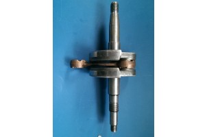 Бензопила китай 762/6200 Колінвал